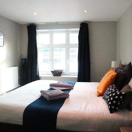 147 Knapp Road House Лондон Екстериор снимка